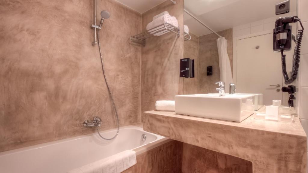 Hotel St James Монс Номер фото
